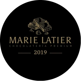 Marie Latier usa productos de la ChocoLukéria